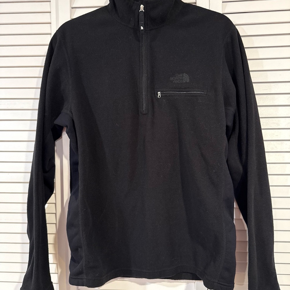 The North Face Black Quarter-Zip Pullover